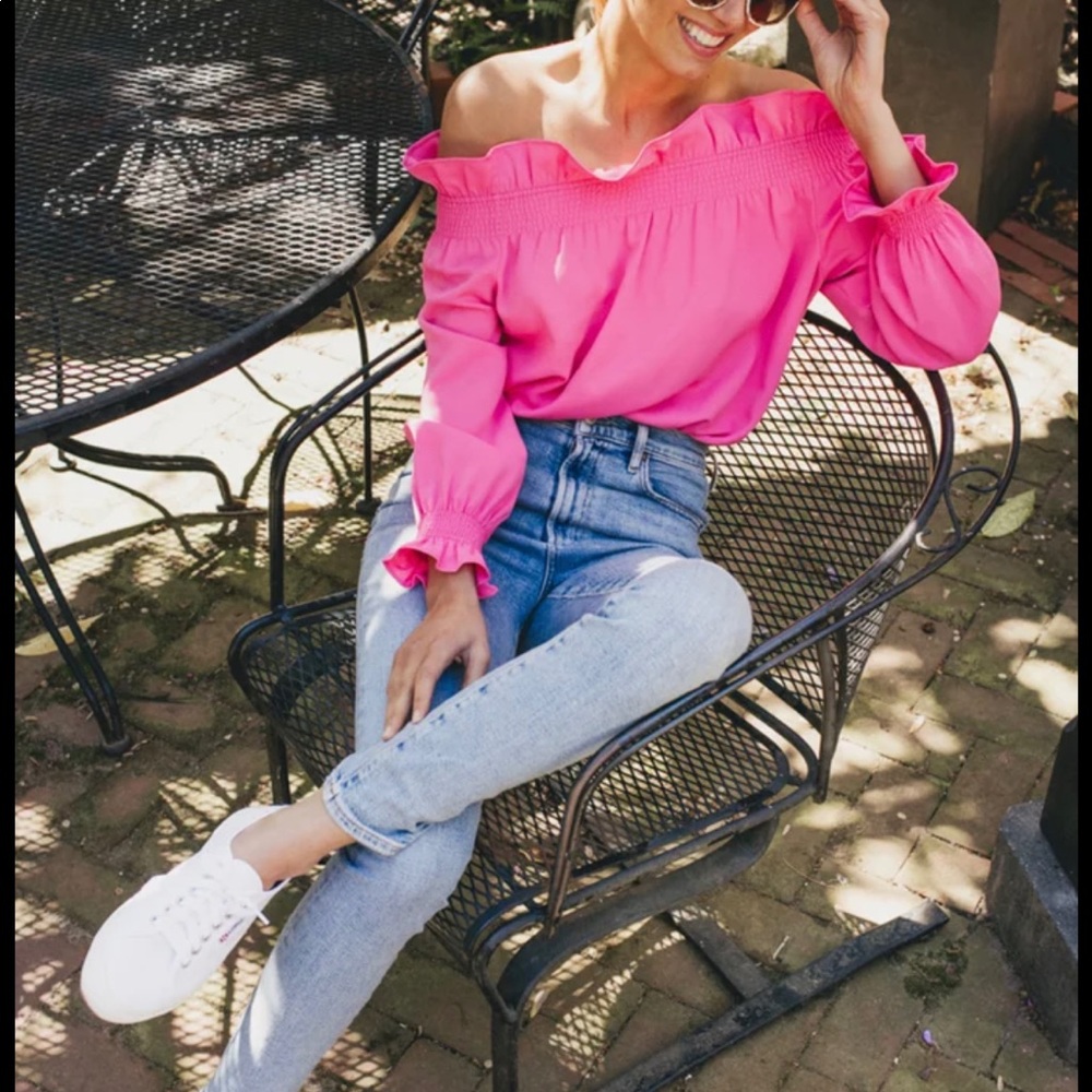 Tuckernuck Off Shoulder Marguerite Blouse in Fuschia